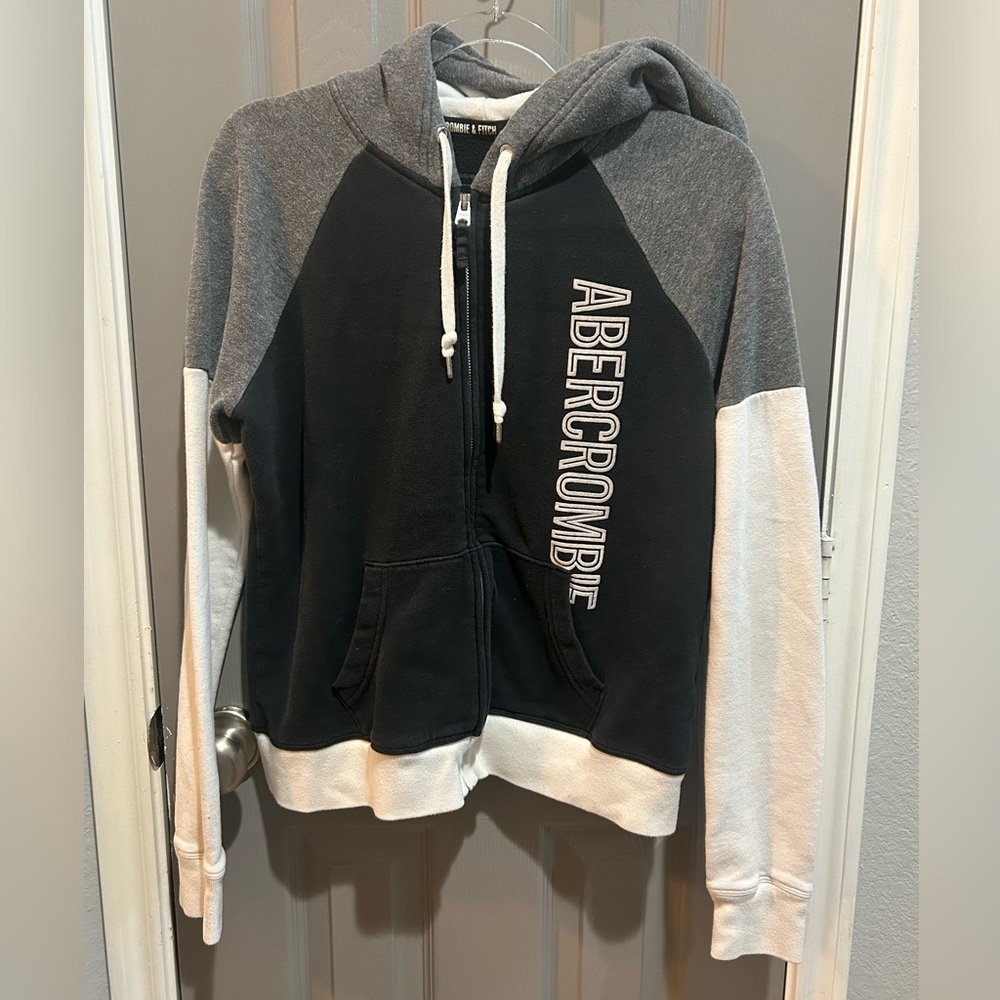 Abercrombie & Fitch Gray and Black Hoodie size large Y2K